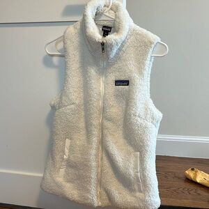 Patagonia White Vest - Size Medium!